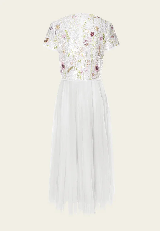 White Floral Embroidered & Mesh Two-pieces Gown