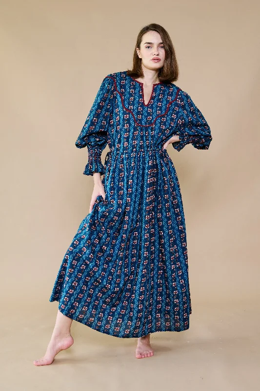 Saki Dress in Provence